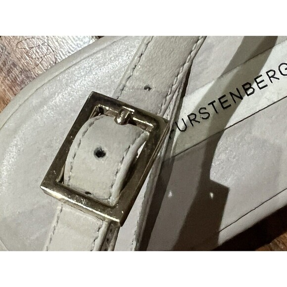 DIANE VON FURSTENBERG GREY JEWEL STONE THONG ANKLE STRAP SANDALS - Picture 5 of 9